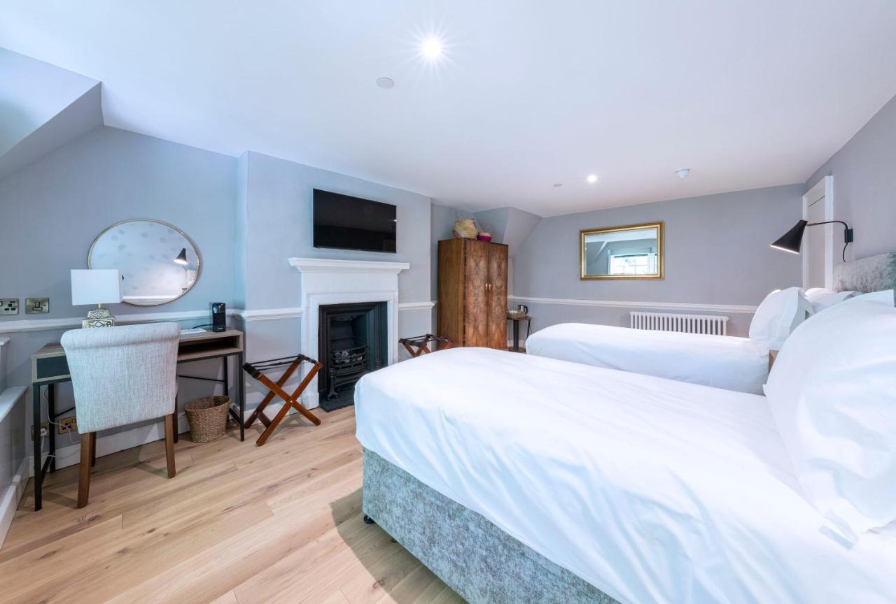 Eight Hotel Bath