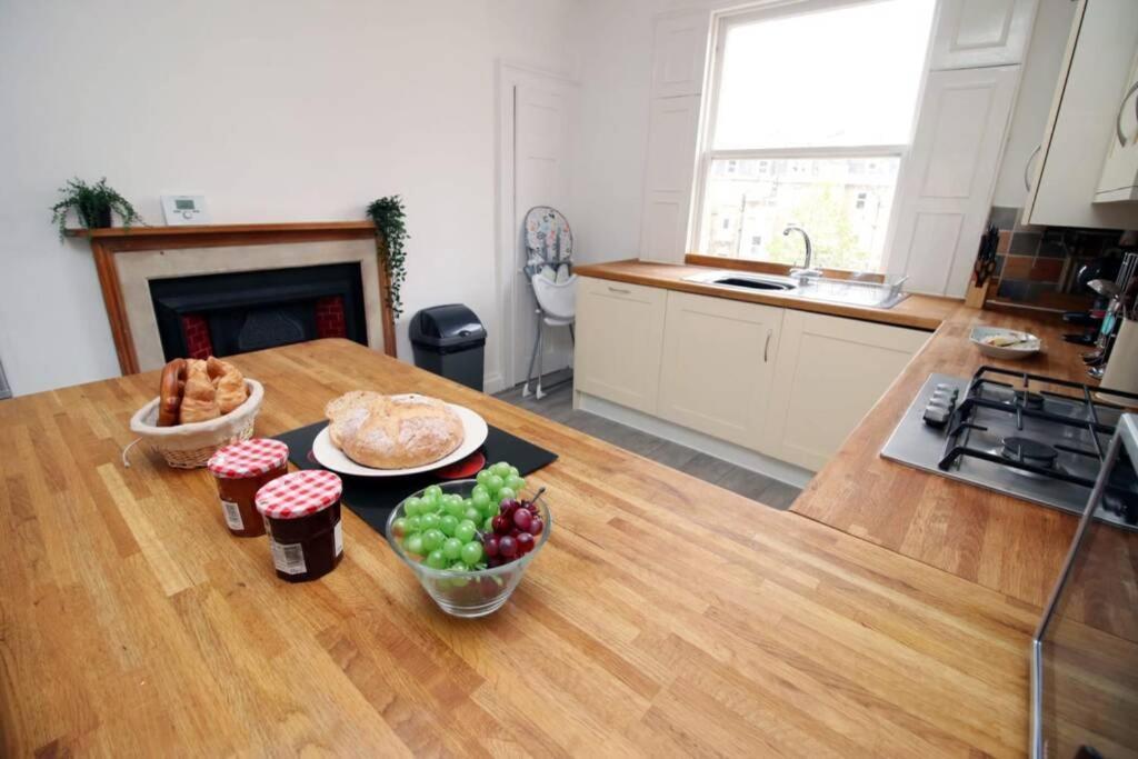 Apartment Spacious Georgian 3bedroom Apartment, 5 Mins From Abbey *