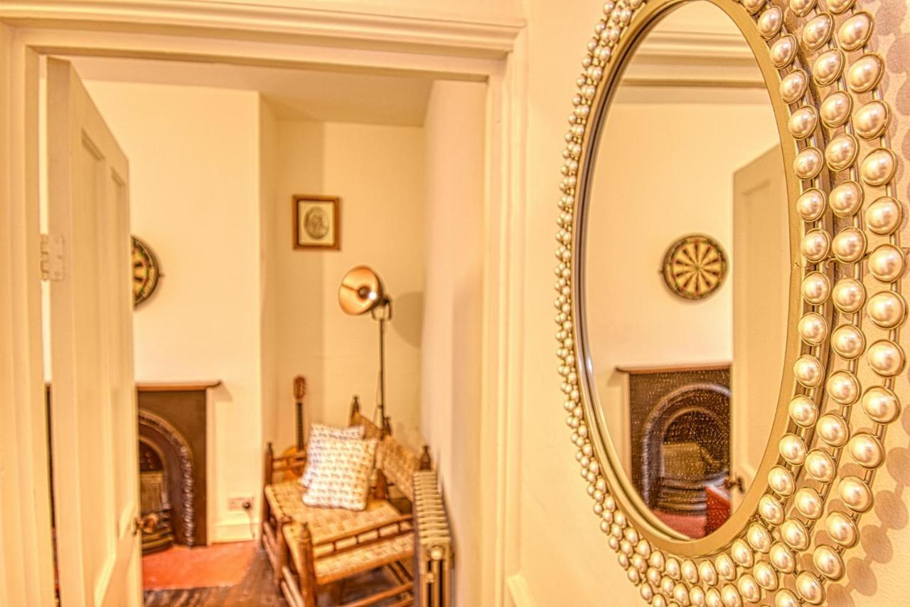 4 Bedroom House In With Garden & Free Private Parking Holiday home Bath