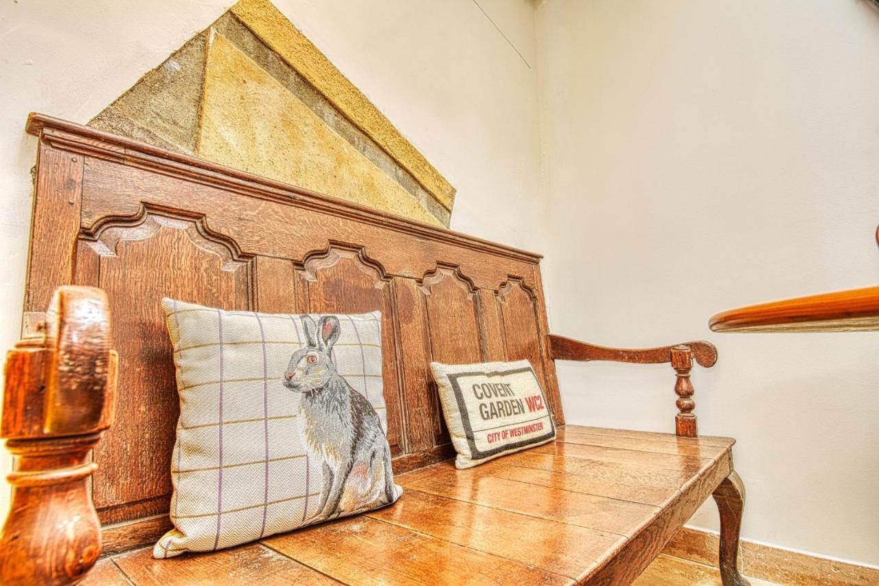4 Bedroom House In With Garden & Free Private Parking Bath