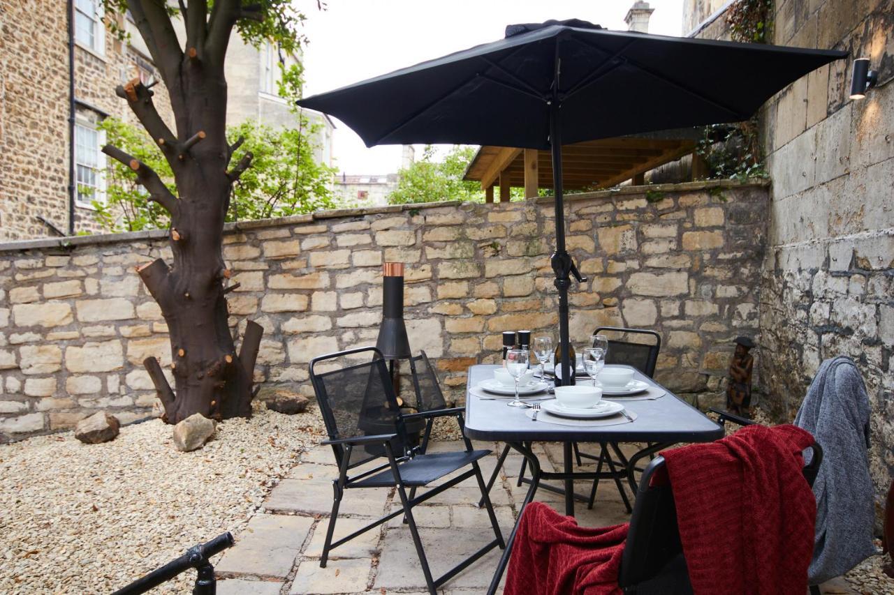 Wonderful In With Garden - Sleeps 8 Holiday home