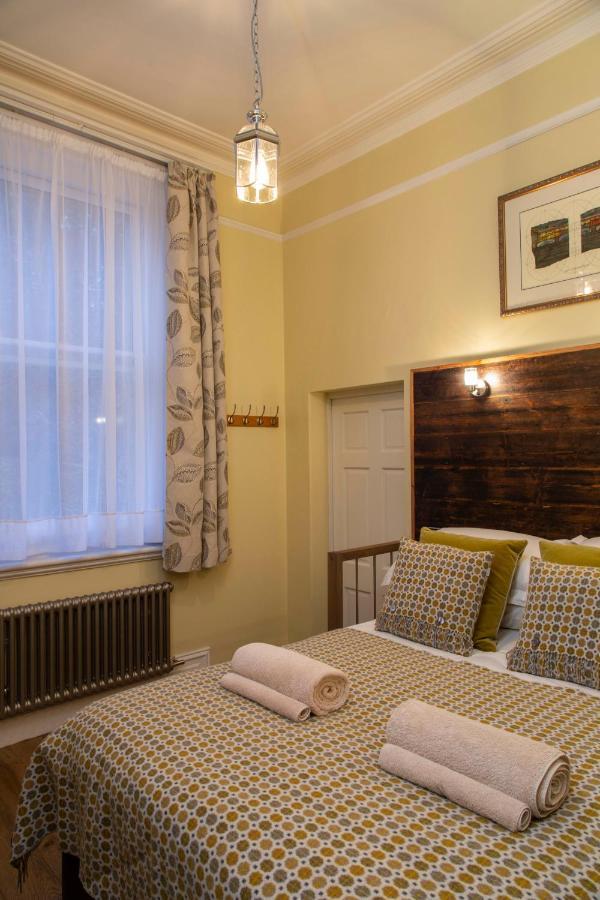 Luxury Ensuite Next To Royal Crescent With Own Private Entrance *