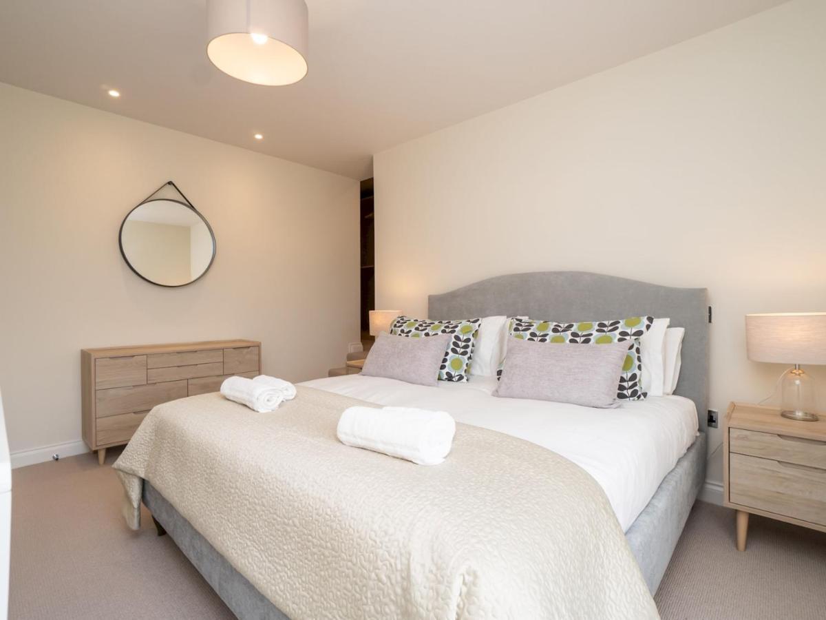 Pass The Keys Quiet 1 Bed With Parking Apartment