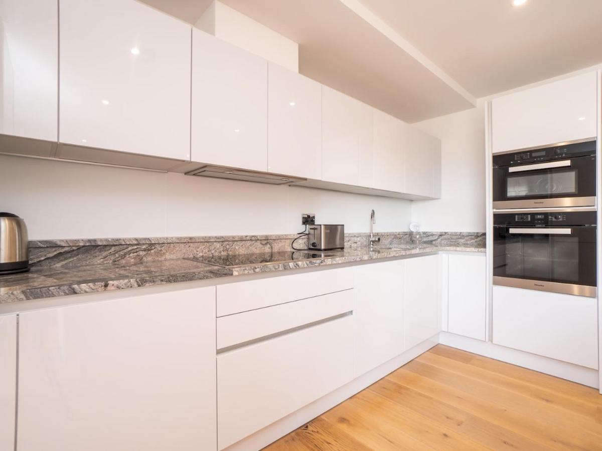 Pass The Keys Quiet 1 Bed With Parking Apartment Bath