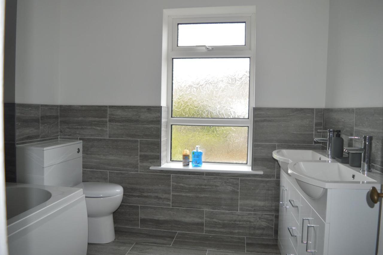 The Crandale Road House * Bath