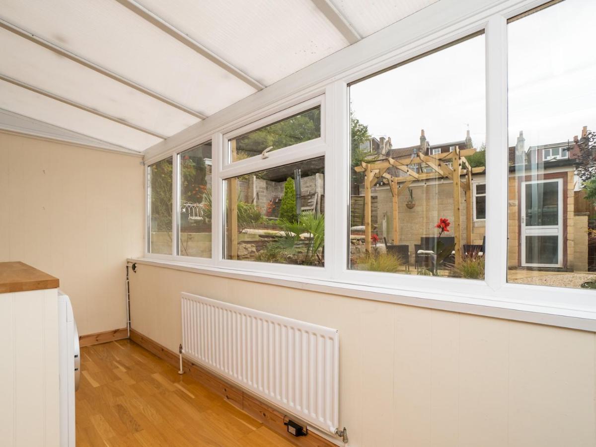 Holiday home Pass The Keys Modern 2 Bedroom House With On Street Parking Bath
