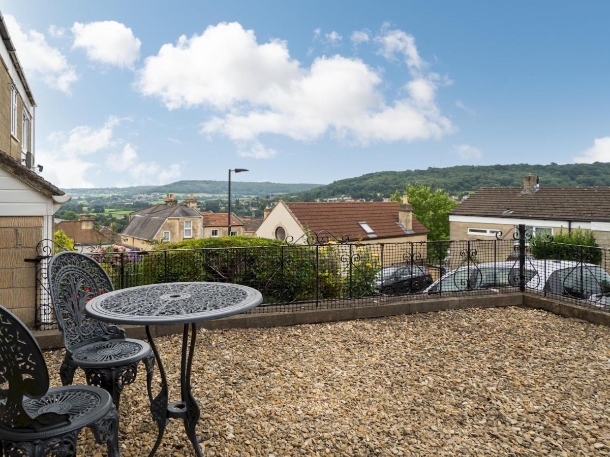 Holiday home Pass The Keys Modern 2 Bedroom House With On Street Parking *