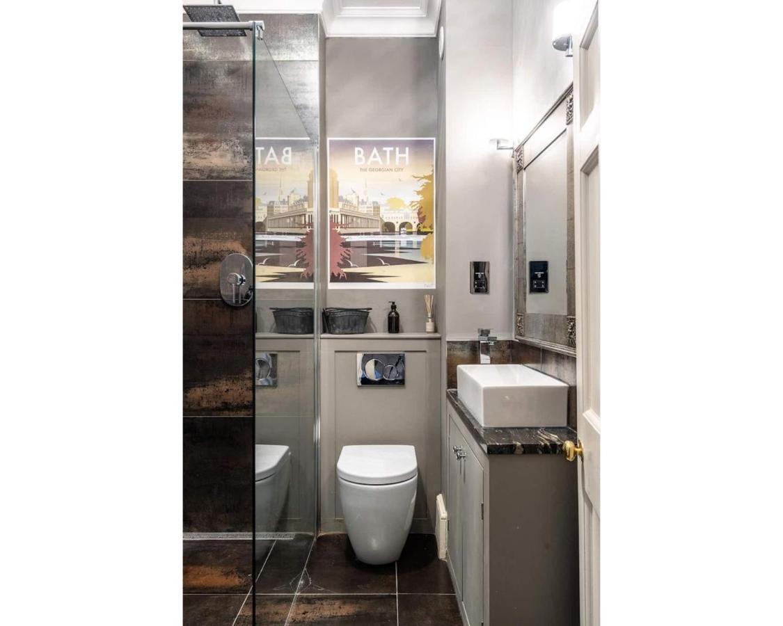 Bennett's A Luxurious 2 Bed Bath