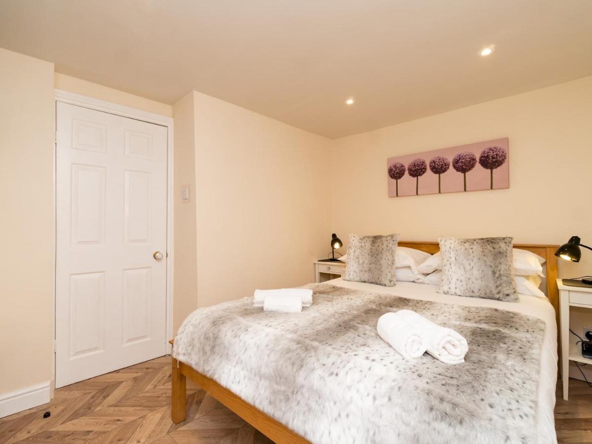 Pass The Keys Lovely 1 Bed With Free Parking Bath