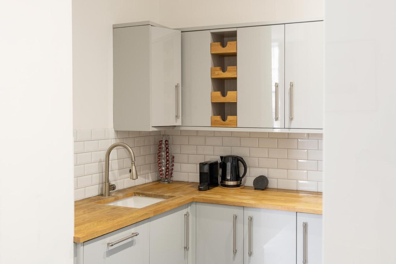 Apartment Georgian 2 Bed With 3 Bathrooms And Parking *