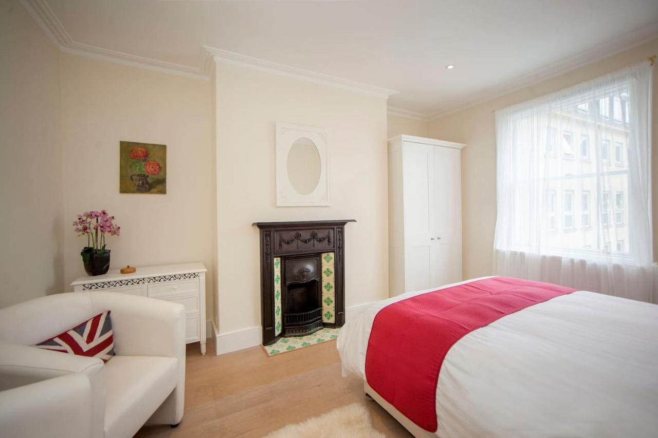 Lux Centre Property, Slps 8 Holiday home
