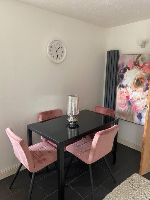 Apartment 4 Kensington Court By Mia Living One Bedroom Apartment With Parking