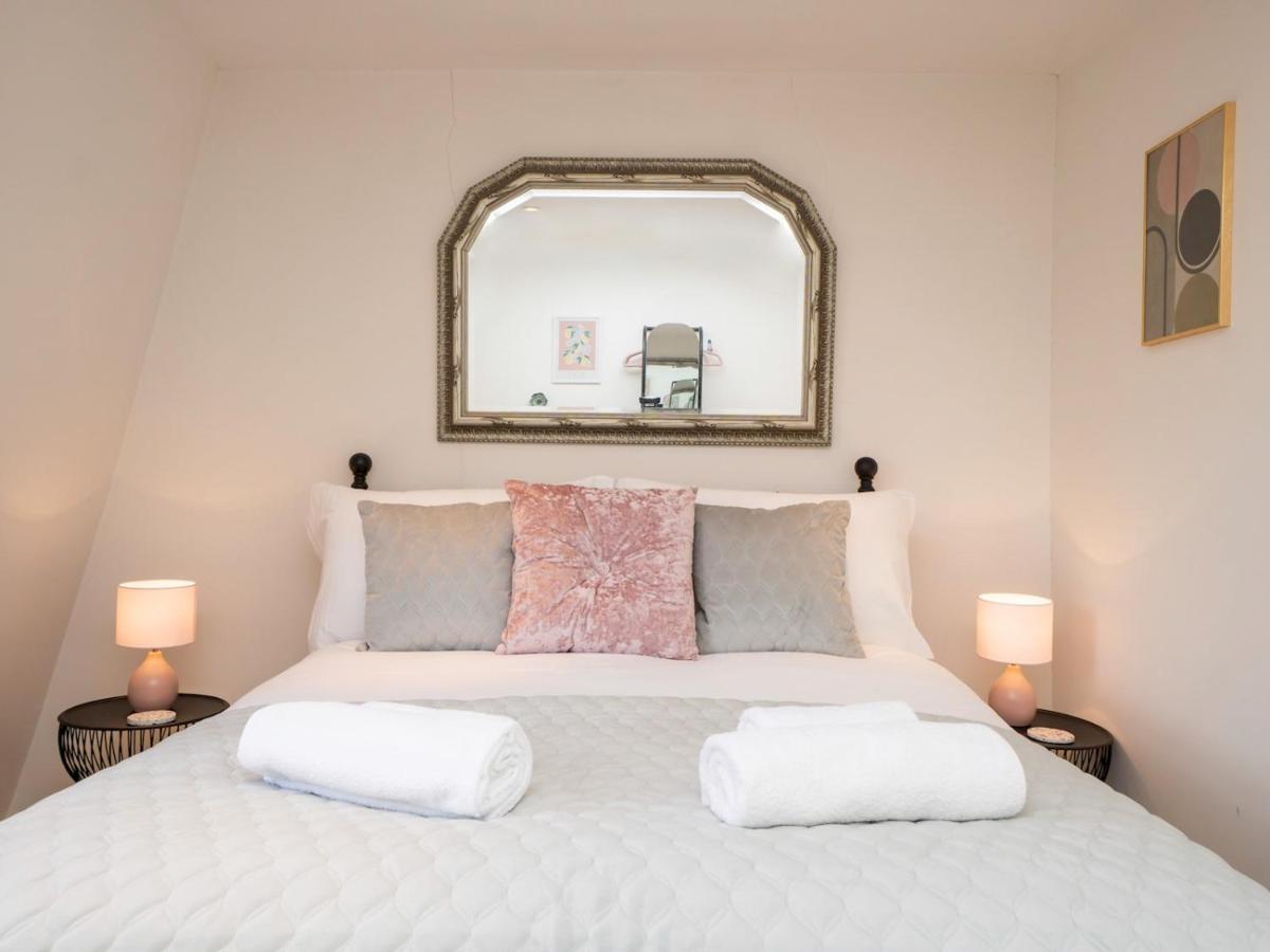 Apartment Pass The Keys 2 Bed Flat In The Heart Of Bath
