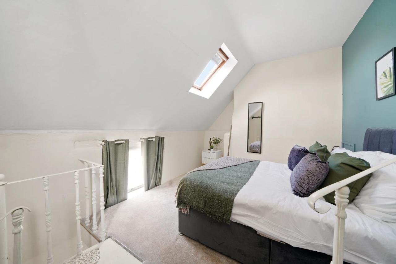 The Unique Gem Of - Rooftop Terrace Apartment