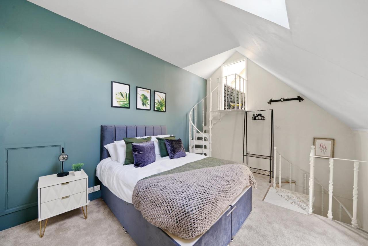 The Unique Gem Of - Rooftop Terrace * Bath