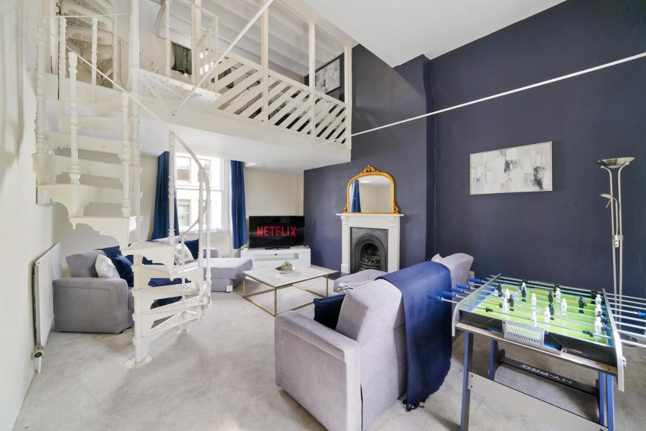 The Unique Gem Of - Rooftop Terrace *