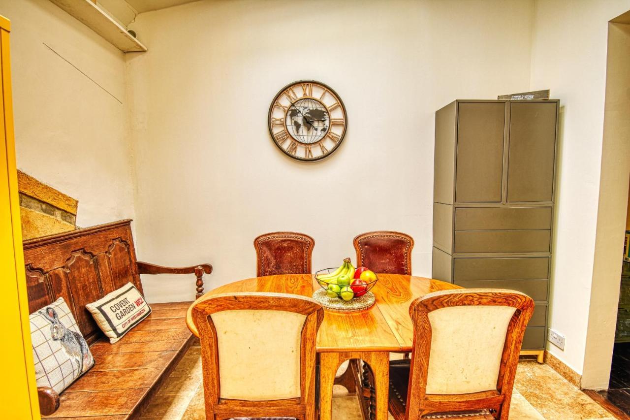 4 Bedroom House In With Garden & Free Private Parking Bath