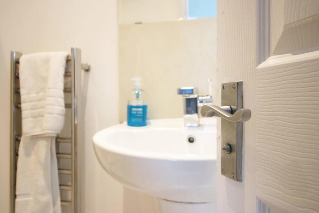Apartment Flat 2 Batheaston By Mia Living Stylish 1 Bedroom With Free Parking