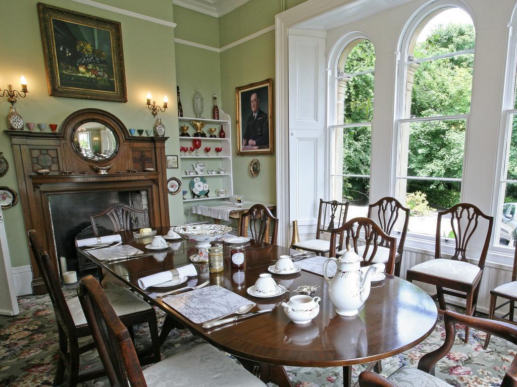 De Montalt Wood Bed & Breakfast *