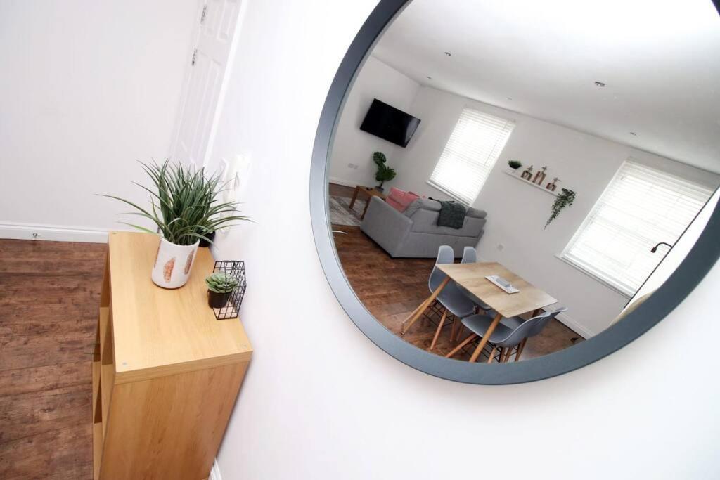 Flat 2 Batheaston By Mia Living Stylish 1 Bedroom With Free Parking Apartment