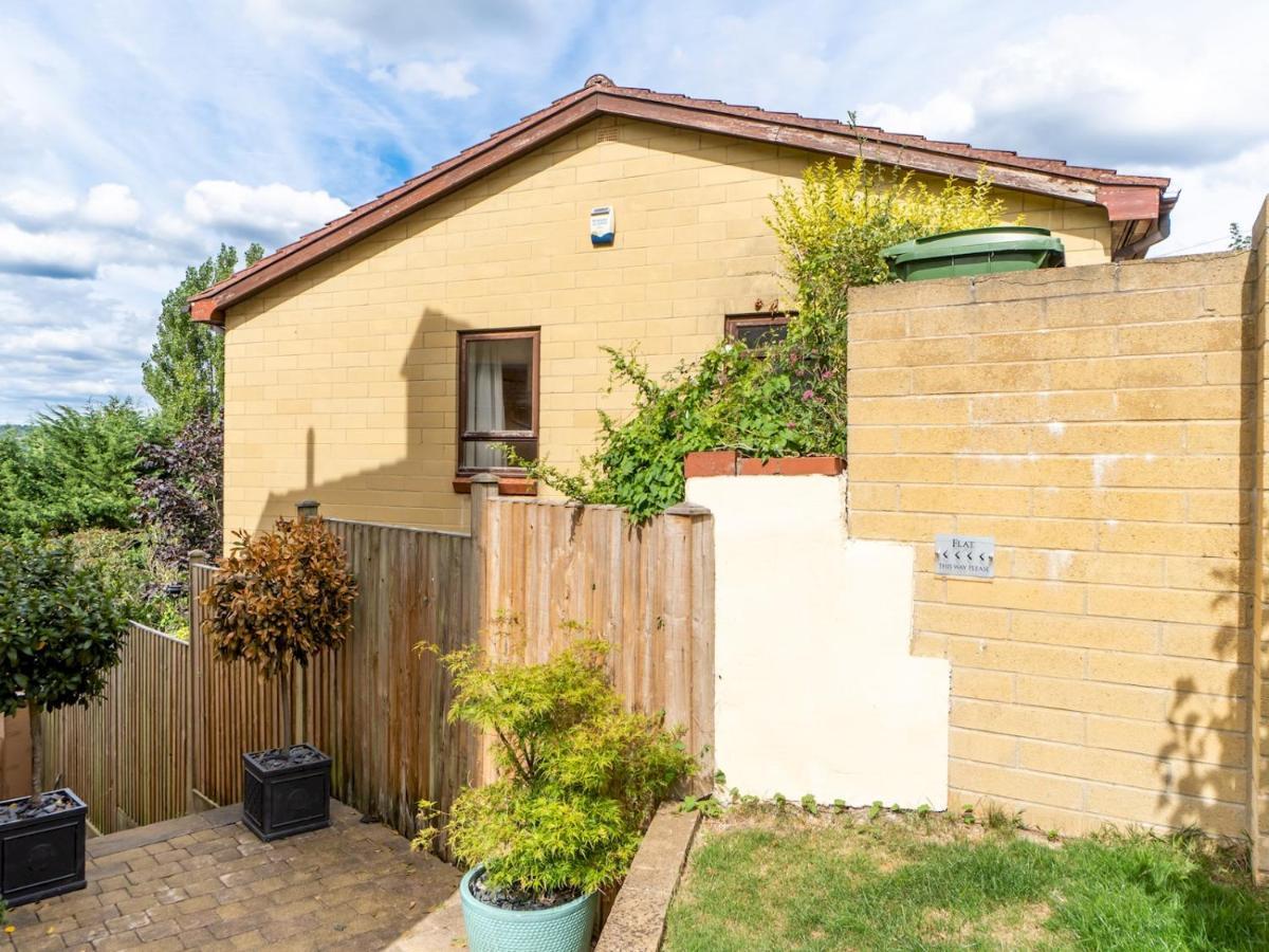 Pass The Keys One Bed Flat With Stunning Views And Free Parking Apartment Bath