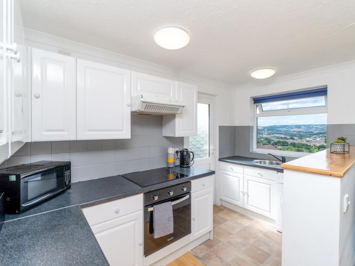 Pass The Keys One Bed Flat With Stunning Views And Free Parking Apartment