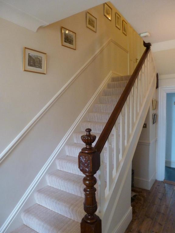 High Beeches 4*