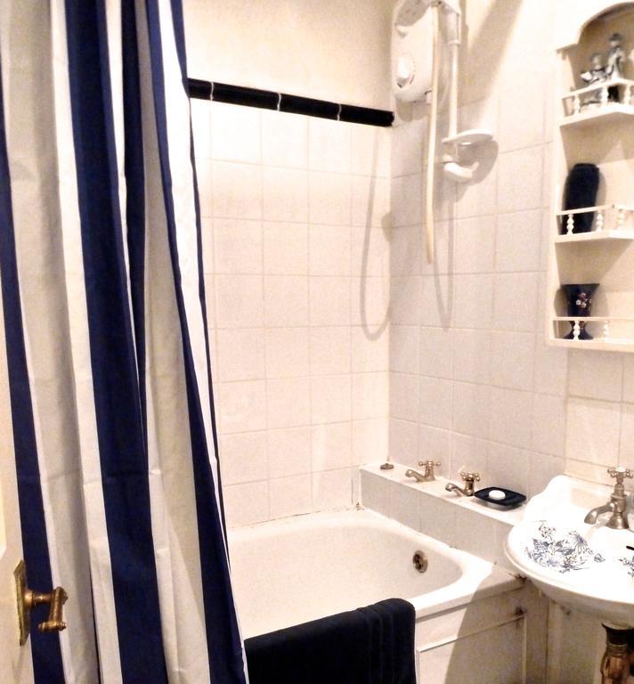 Crystal Palace Apartment *