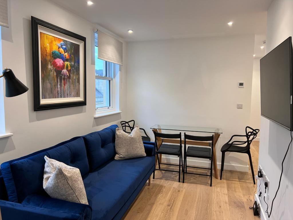 Apartment Chapel -