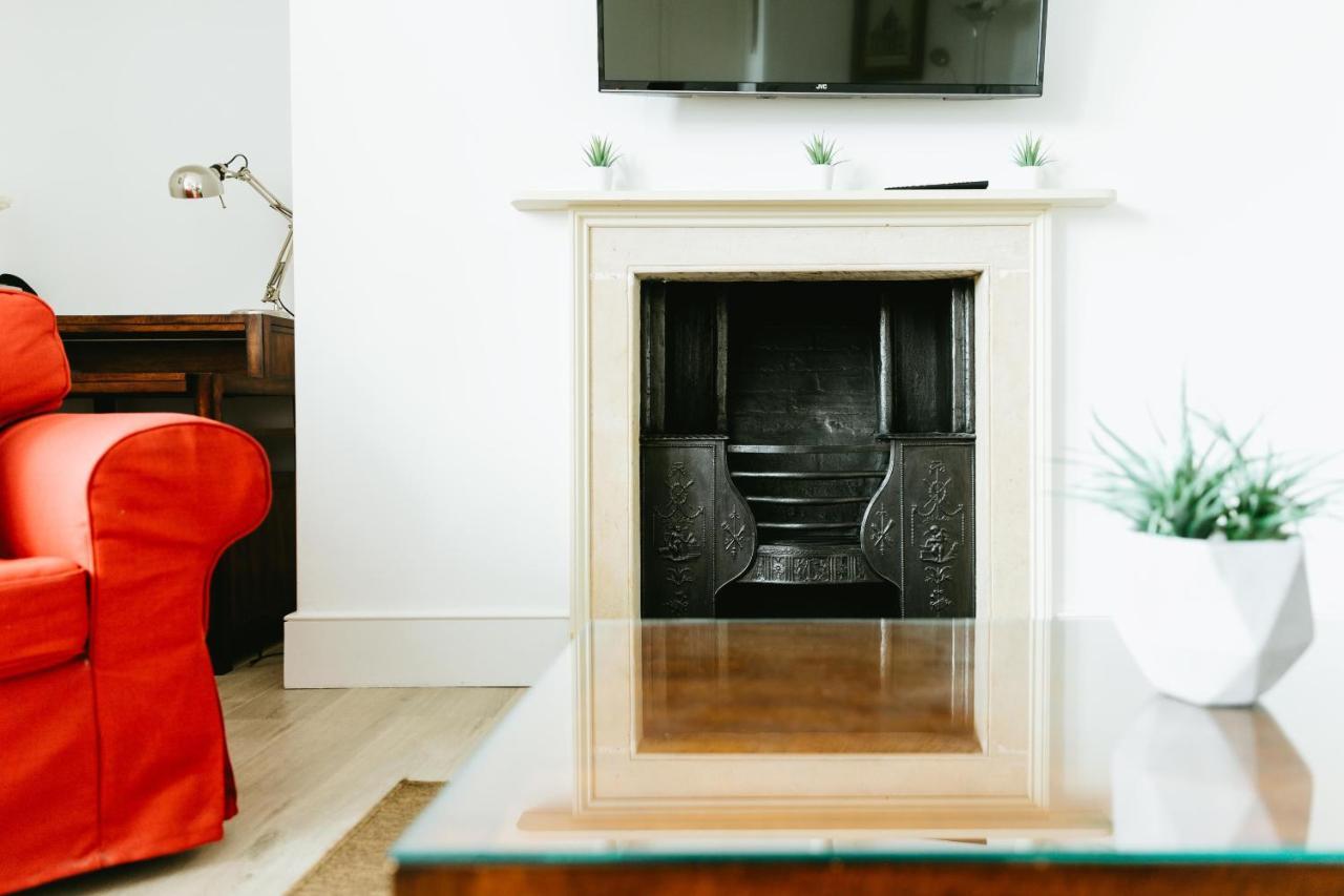 Luxury 1 Bed Flat, Spectacular Views Of Apartment *