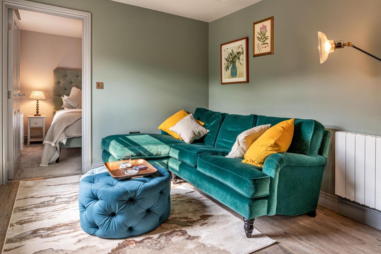 Stylish 1 Bed Apartment Bath