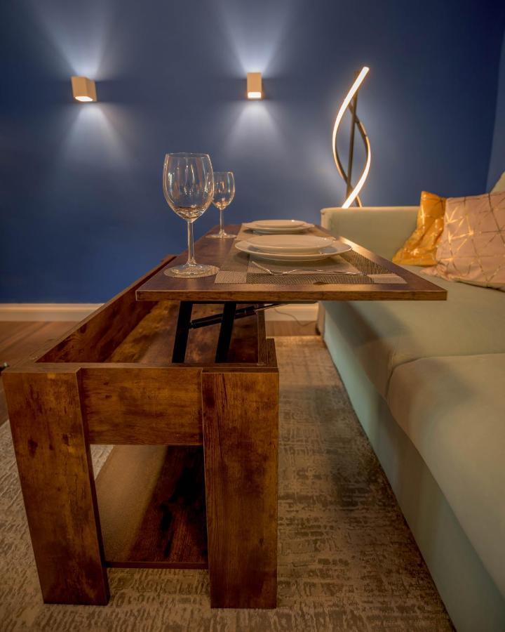 Quirky Vaulted Flat With Terrace