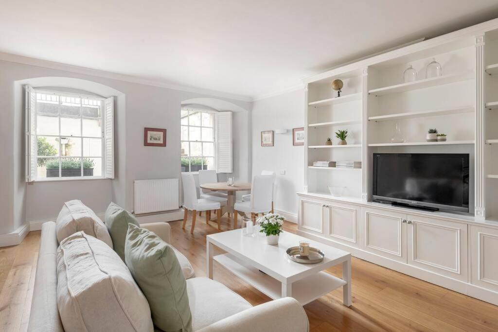 Apartment Stylish Royal Crescent *