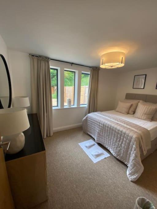 2 Bedroom With Garden Lansdown Apartment