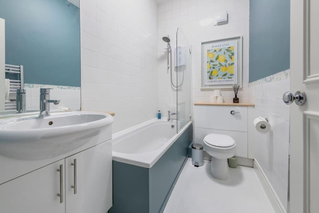 Apartment Stylish With Parking - Garden And Workspace