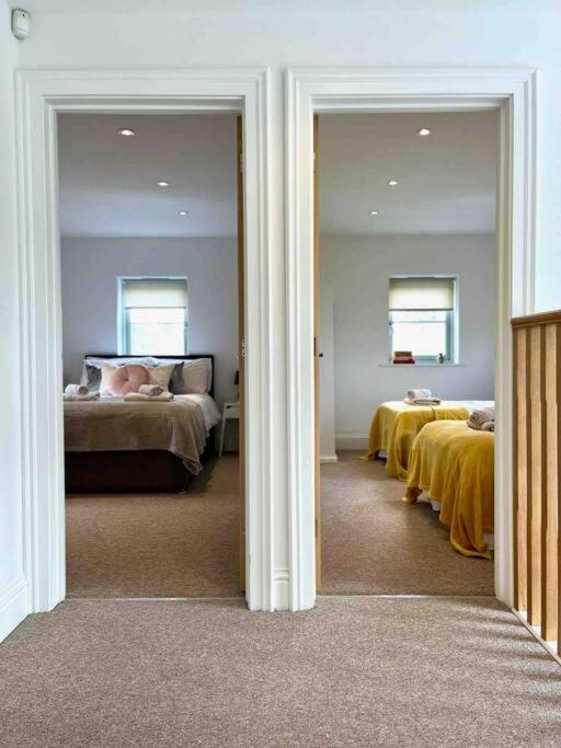 The Gables - Spacious House, Picturesque Views & Free Parking Bath
