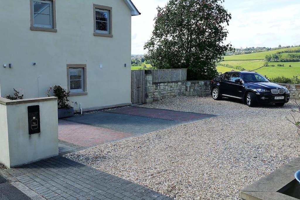 The Gables - Spacious House, Picturesque Views & Free Parking * Bath