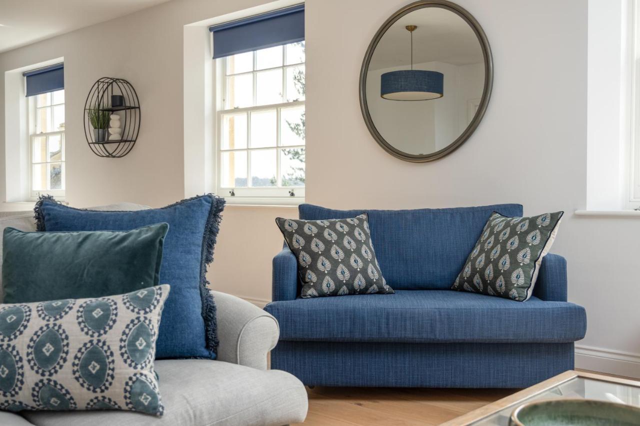 Penthouse With Amazing Views And Lift Access Apartment Bath