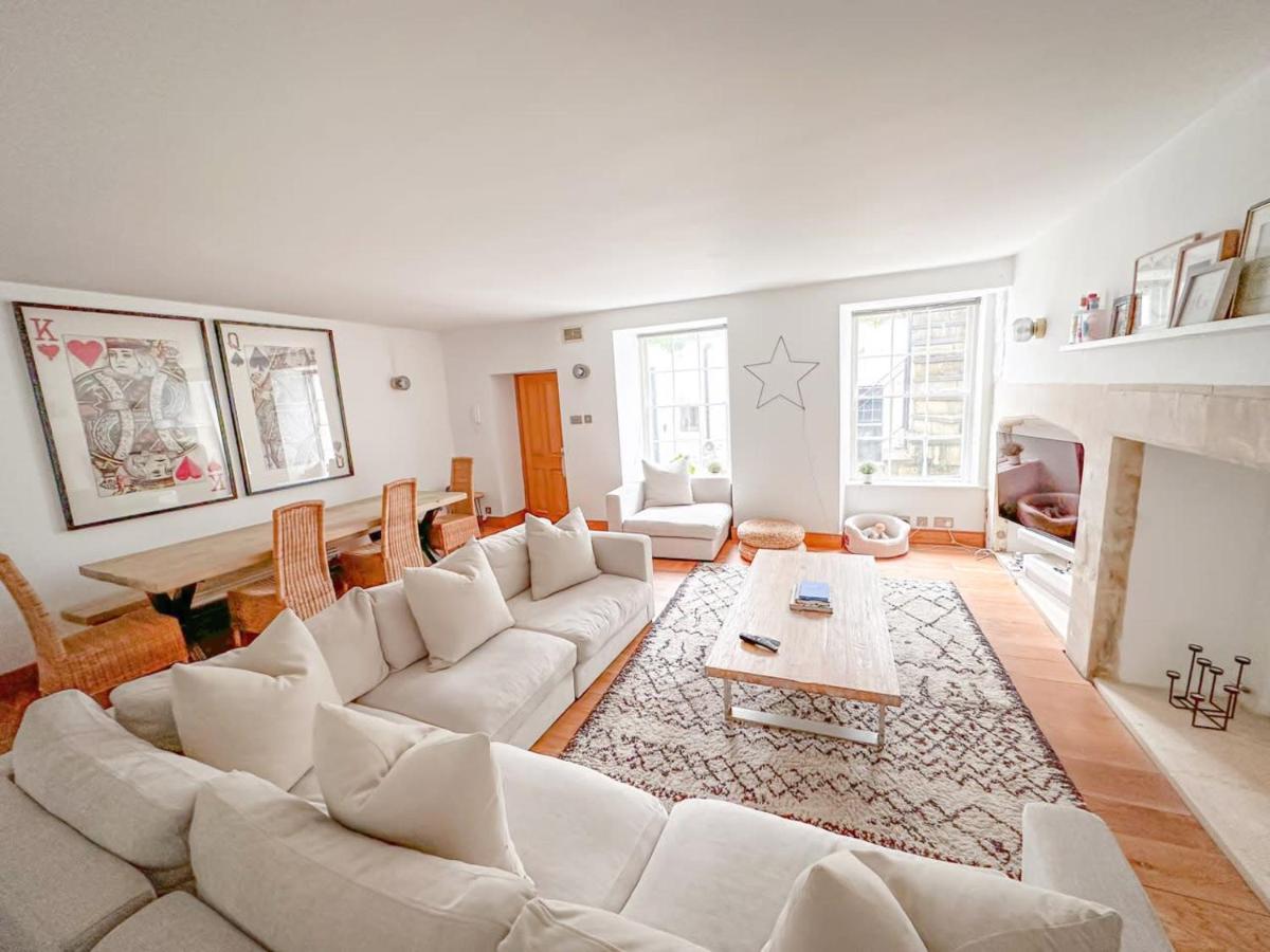 Incredible 3 Bed Basement Flat With Garden