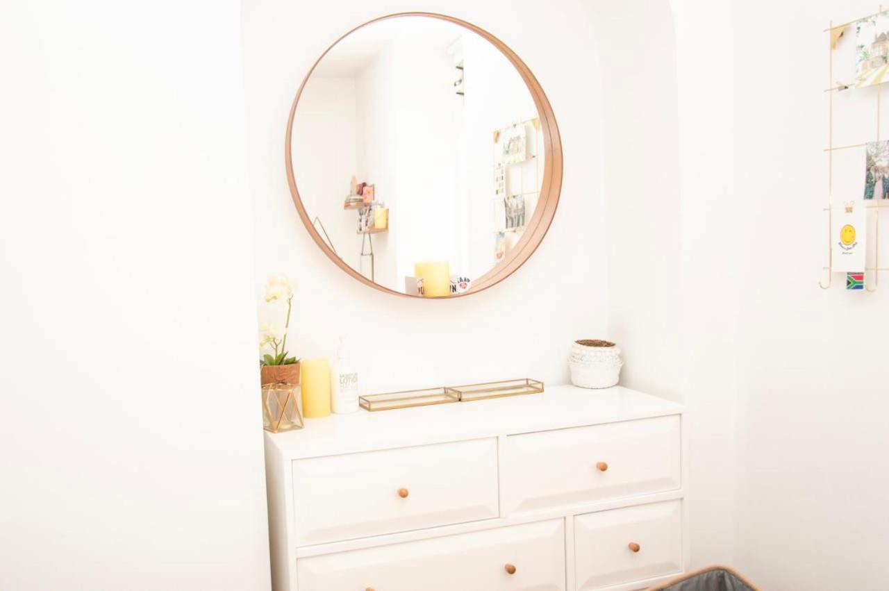 Apartment Incredible 3 Bed Basement Flat With Garden