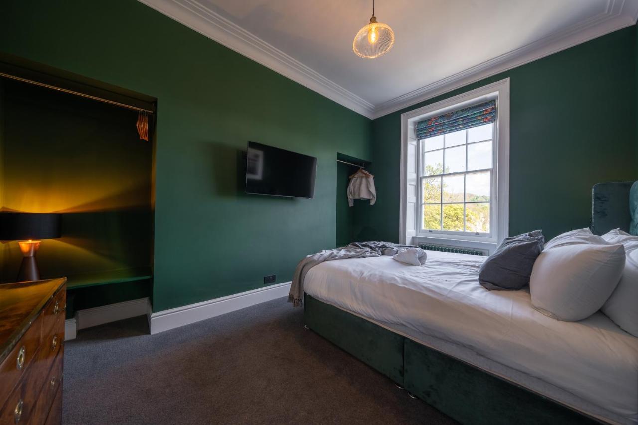 Luxurious Grand 6 Bedroom In - Perfect For Groups & Sleeps 12! *