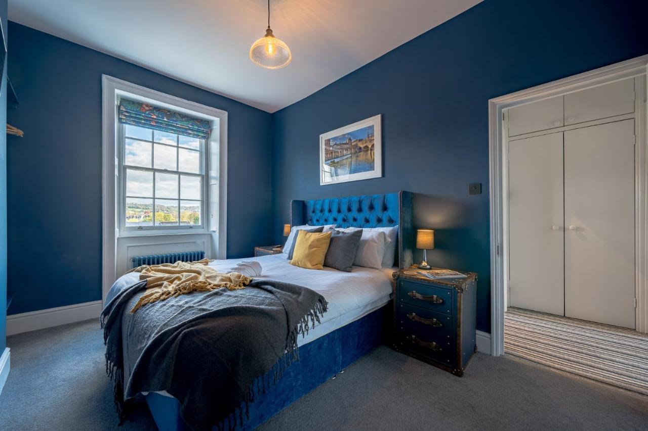 Holiday home Luxurious Grand 6 Bedroom In - Perfect For Groups & Sleeps 12! *