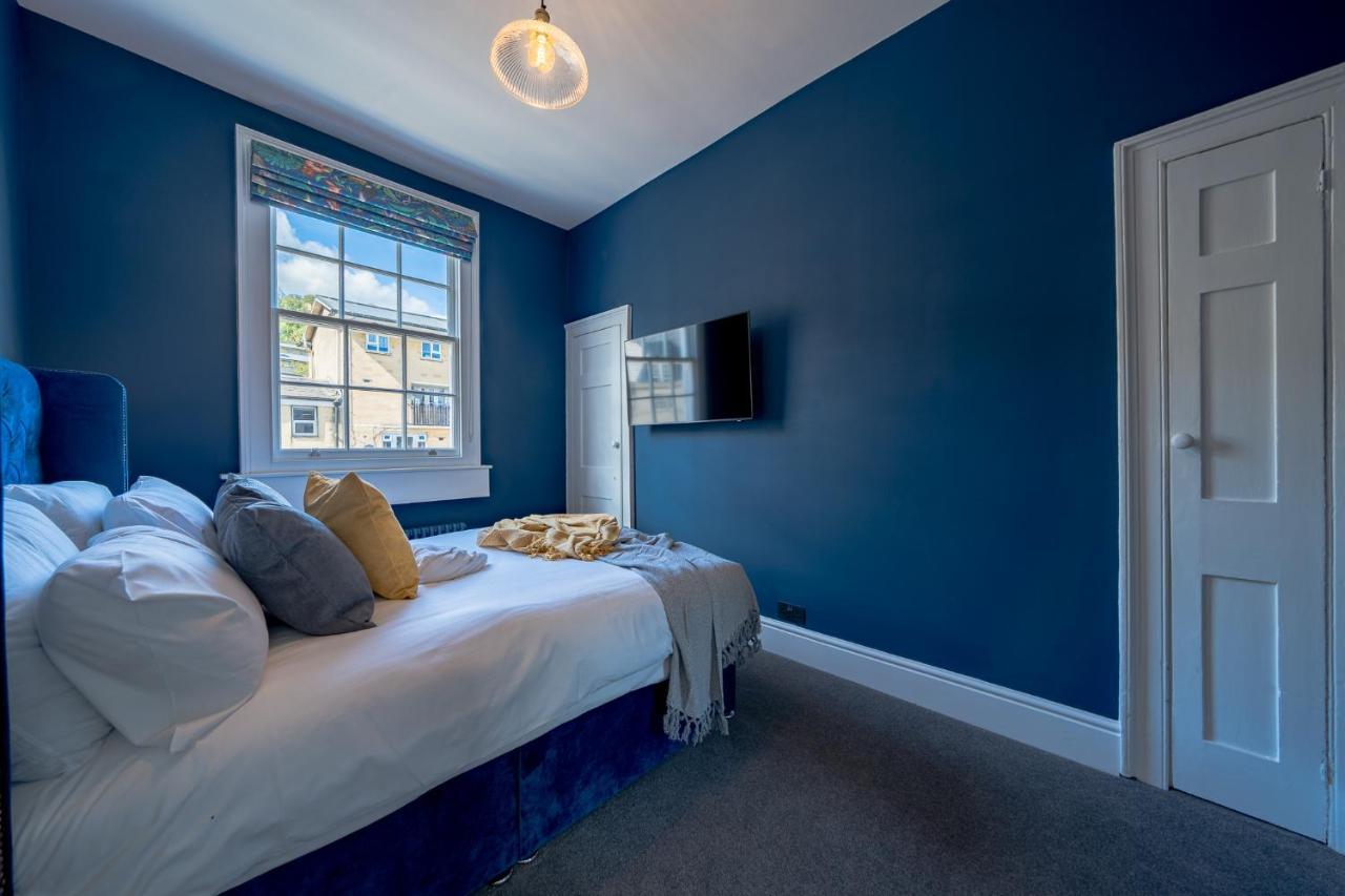 Luxurious Grand 6 Bedroom In - Perfect For Groups & Sleeps 12!