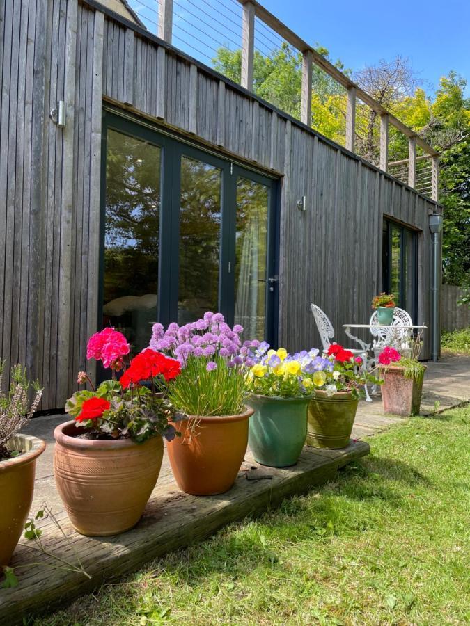 Garden Hideaway, Self-contained, Edge Of