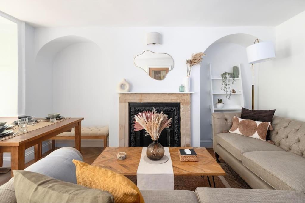 Apartment Spacious - 5 Minutes Walk To Abbey