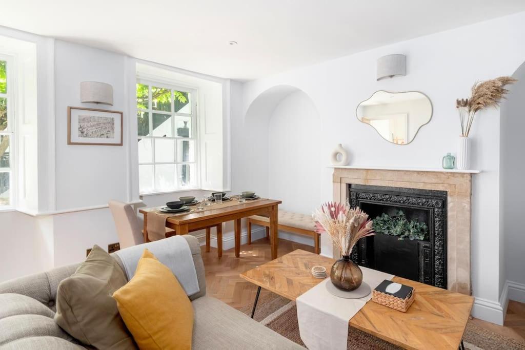 Apartment Spacious - 5 Minutes Walk To Abbey