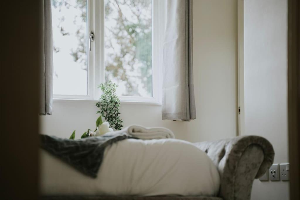 Linen Cottage- Parking, Leds, 4k Tvs, 5g Wifi And More! *
