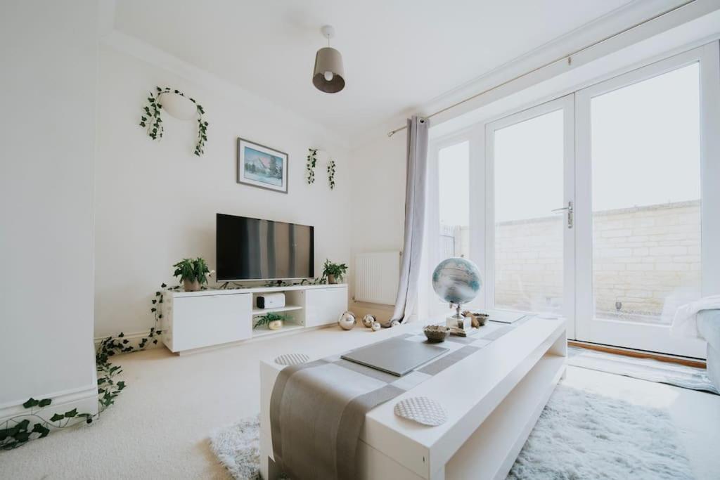 Holiday home Linen Cottage- Parking, Leds, 4k Tvs, 5g Wifi And More! *