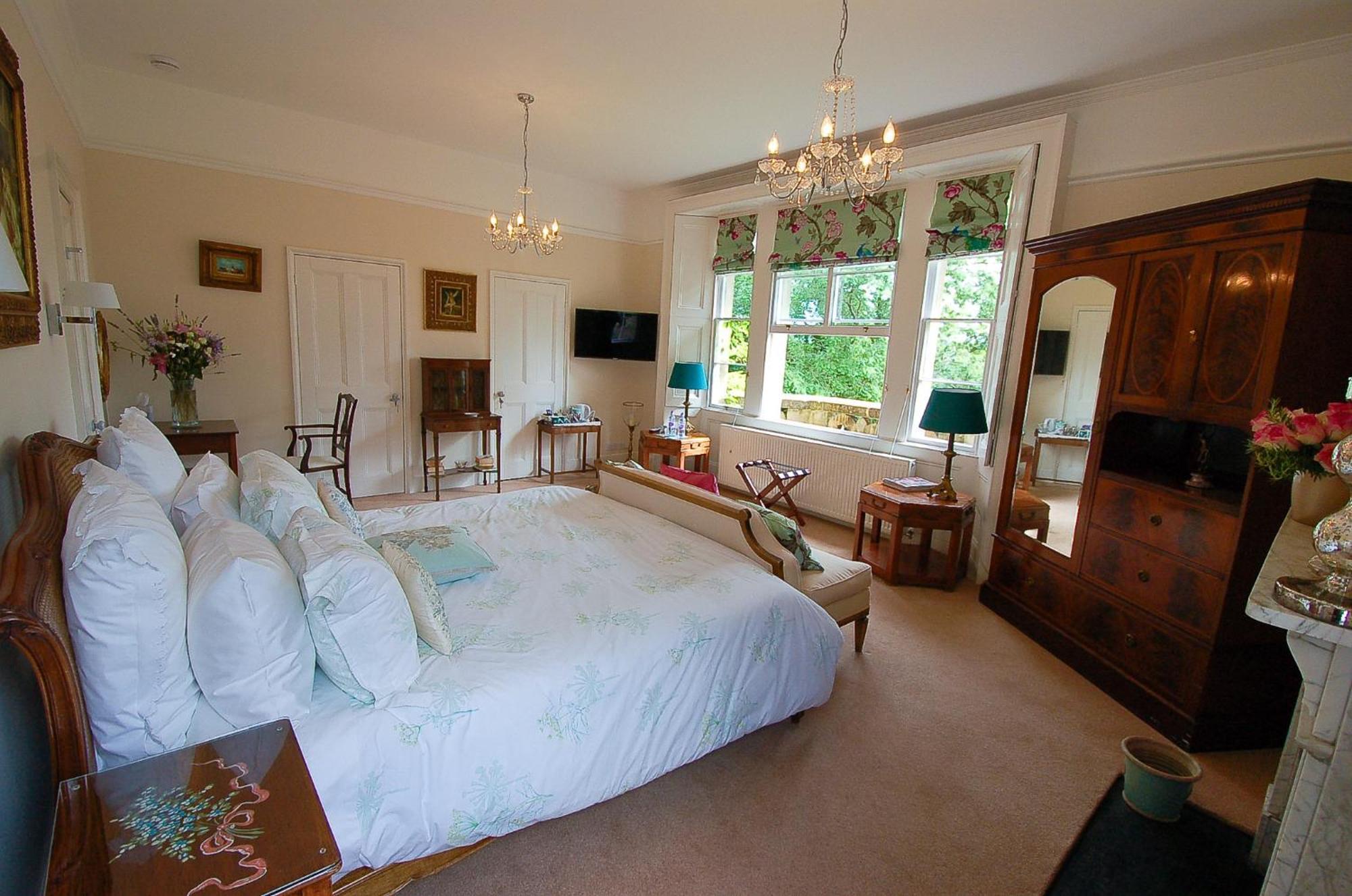 De Montalt Wood Bed & Breakfast Bath
