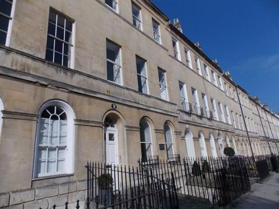 Spacious * Bath